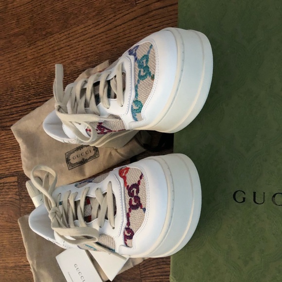 Gucci Size 40.5 Women's GG Logo Platform Low Top Sneakers size 10 us - Picture 9 of 12